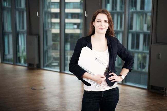 Neben den klassischen Bachelor- und Masterstudiengängen bietet die HS Fresenius auch berufsbegleitende Studiengänge an