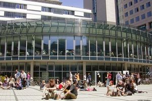 Auf dem Campus der Universität